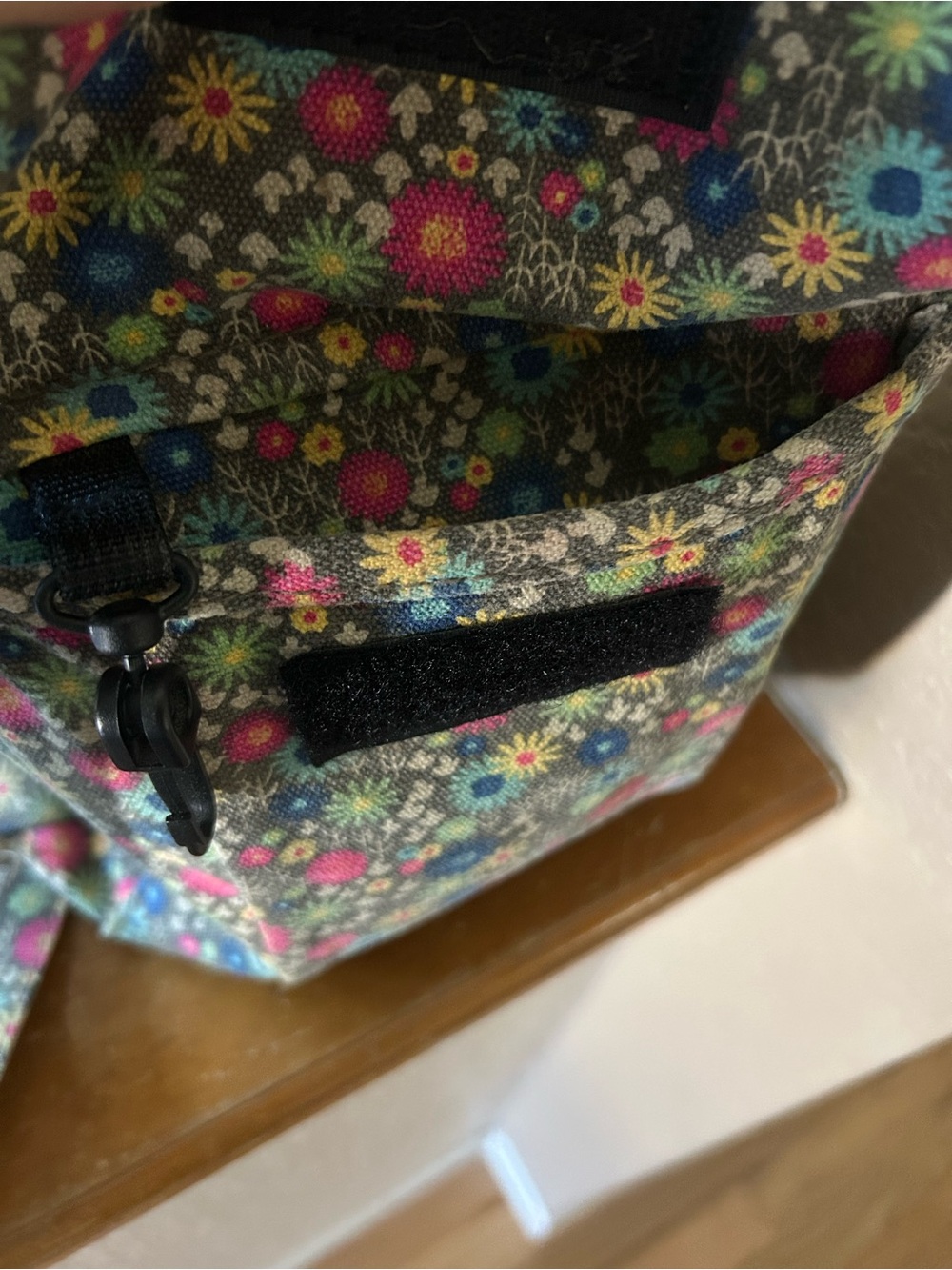 KAVU Women’s Floral Crossbody Bag in Multi Floral - Picture 3 of 9